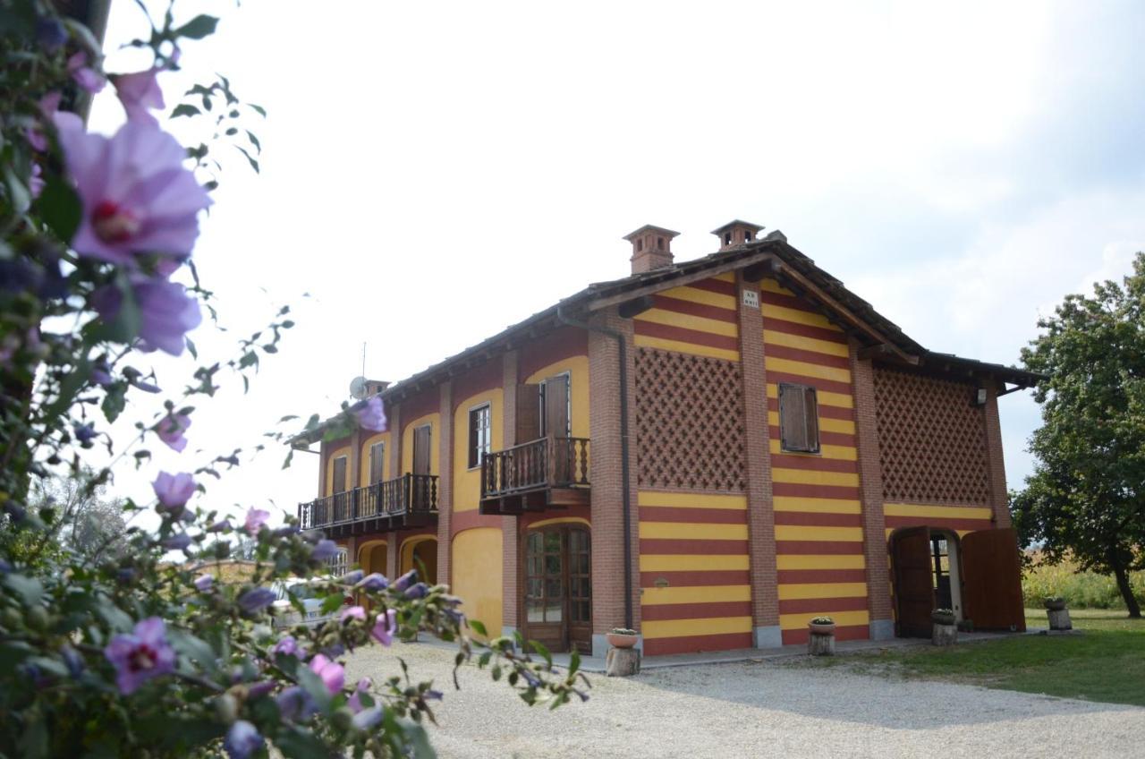 B&B Il Castelletto Пінероло Екстер'єр фото