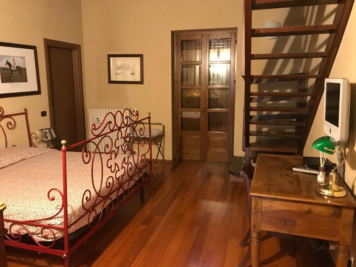 B&B Il Castelletto Пінероло Екстер'єр фото